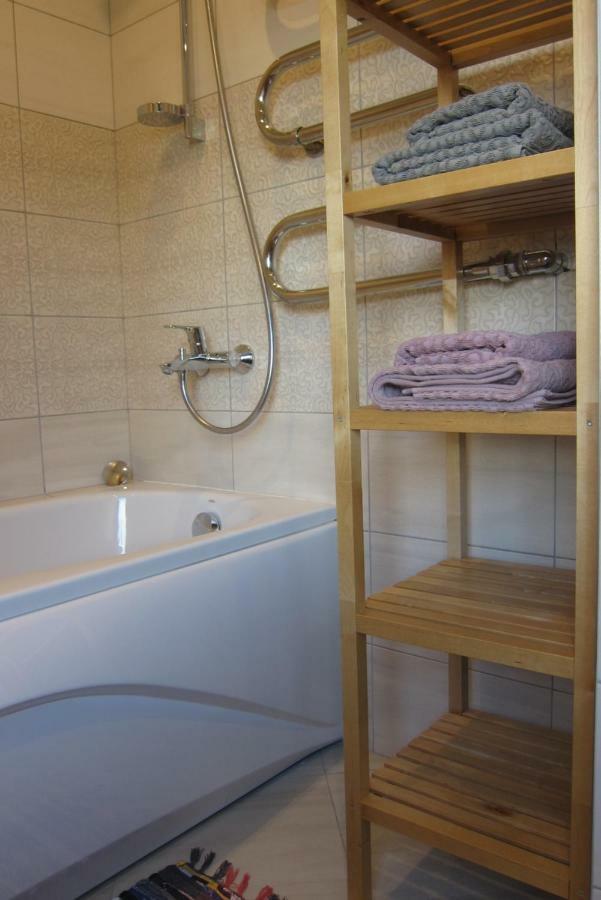 Apartment Anna Saldus Εξωτερικό φωτογραφία